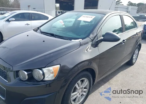 2015 Chevrolet Sonic Lt Auto z USA, uszkodzony, nr VIN 1G1JC5SH1F4125031